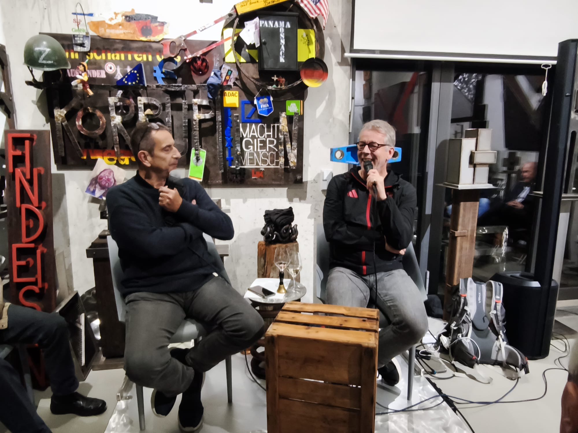 Moderator und Kutschke im Gespräch Moderator und Kutschke im Gespräch